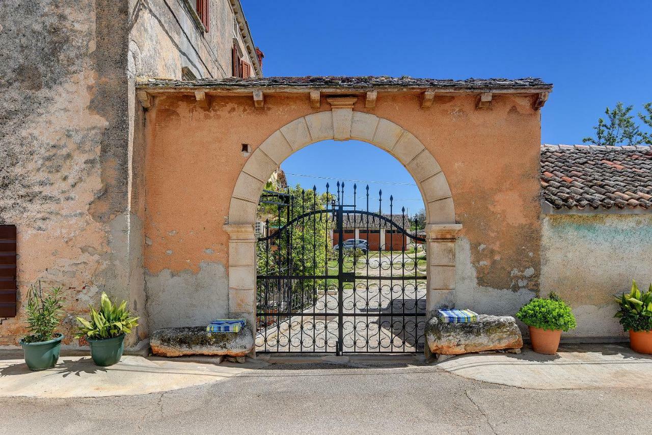 크르니카 Palazzo 1812 빌라 외부 사진